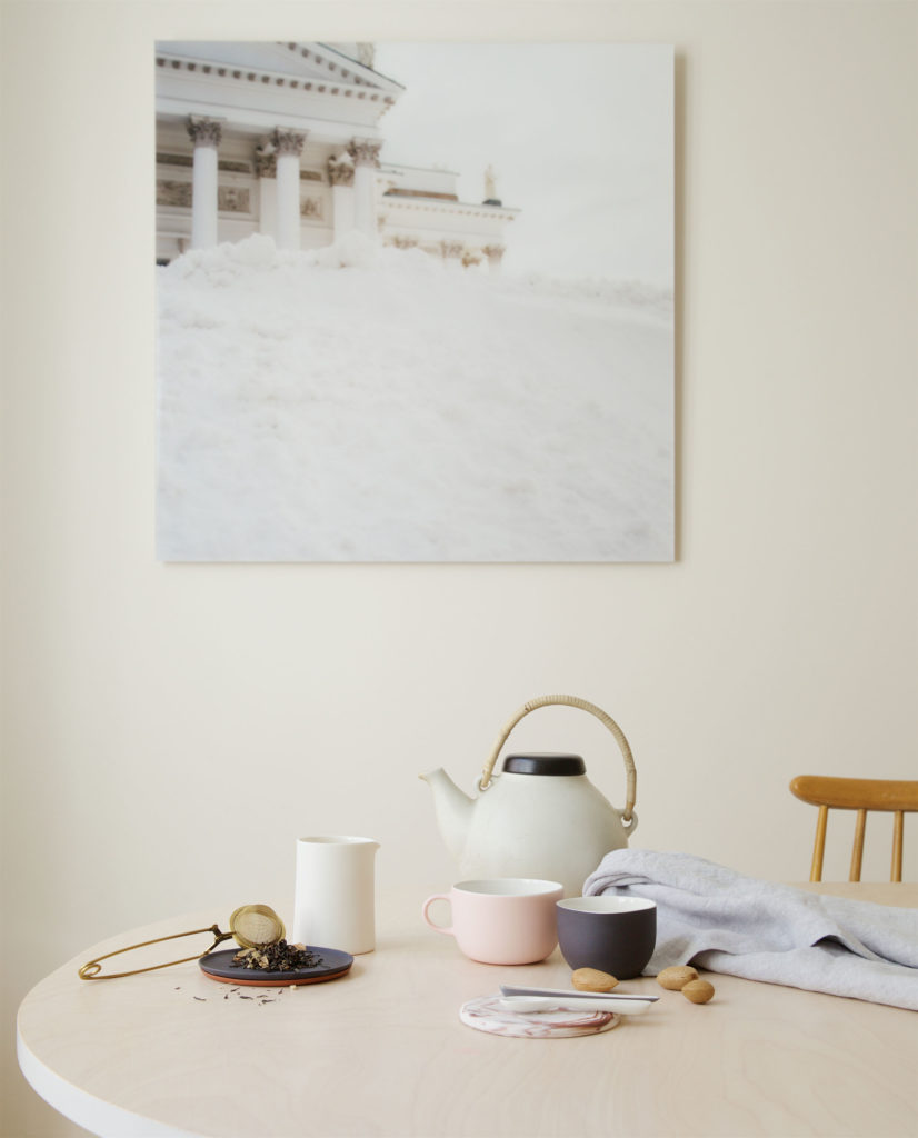 Lokal, together with interior stylist Anna Pirkola, visited the Helsinki home of an architect couple.