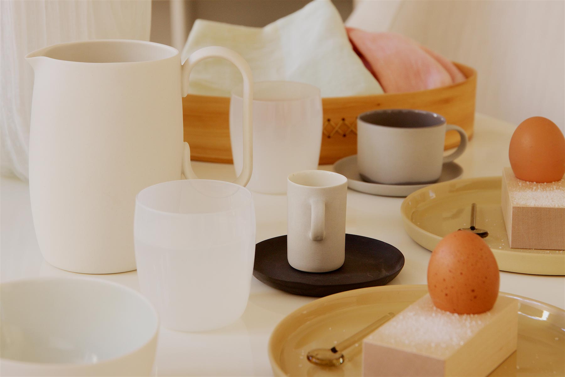 Tableware_easter_lokalhelsinki2022