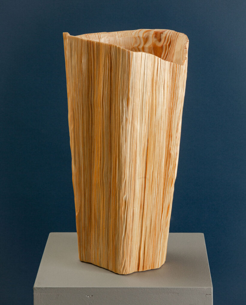 didingwingyin_wood_artwork_sculpture_lokalhelsinki2025-29