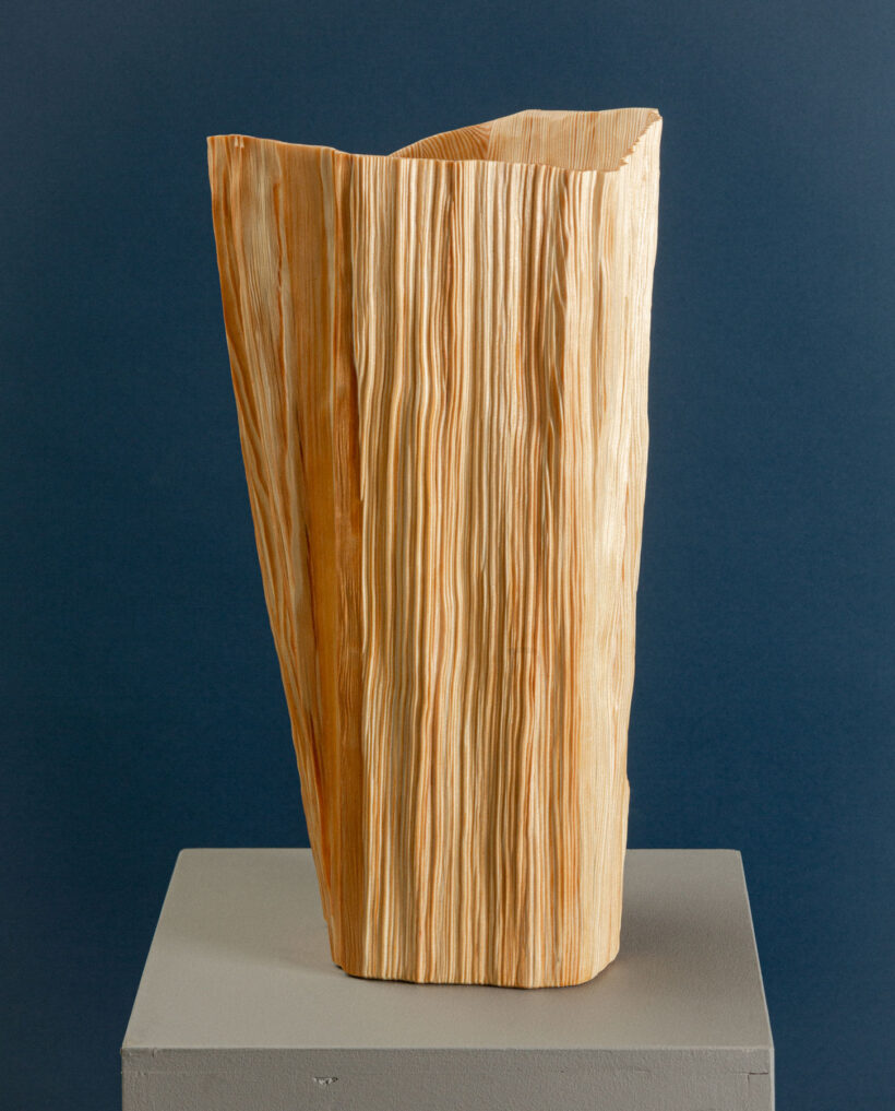 didingwingyin_wood_artwork_sculpture_lokalhelsinki2025-30