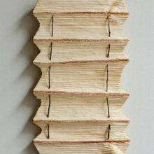 didingwingyin_wood_artwork_sculpture_lokalhelsinki2025-61