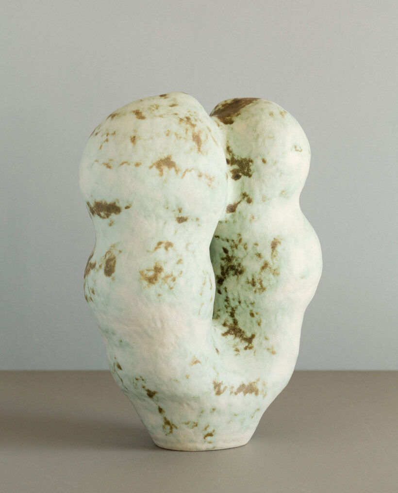 hennanuutinen_ceramic_artwork_sculpture_sommarstilleben_lokalhelsinki2025