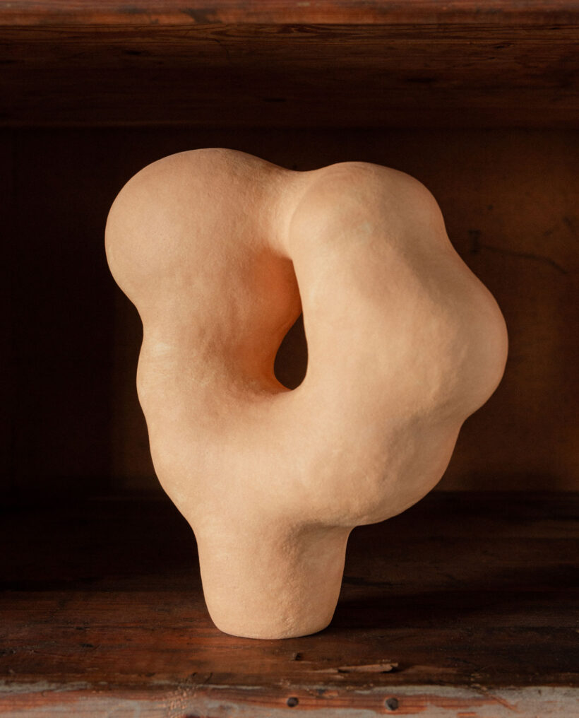 hennanuutinen_ceramic_sculpture_artwork_lokalhelsinki2025