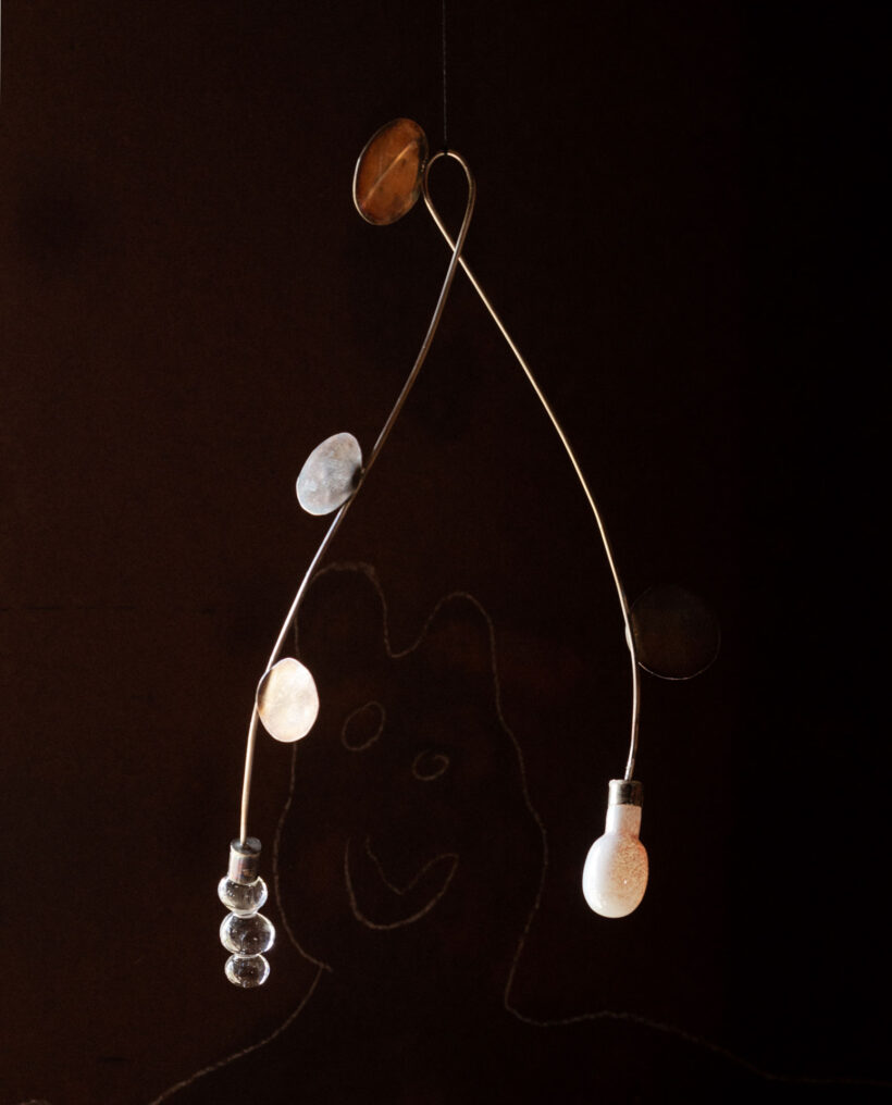 millavaahtera_glass_brass_mobile_artwork_sommarstilleben_lokalhelsinki2025-4