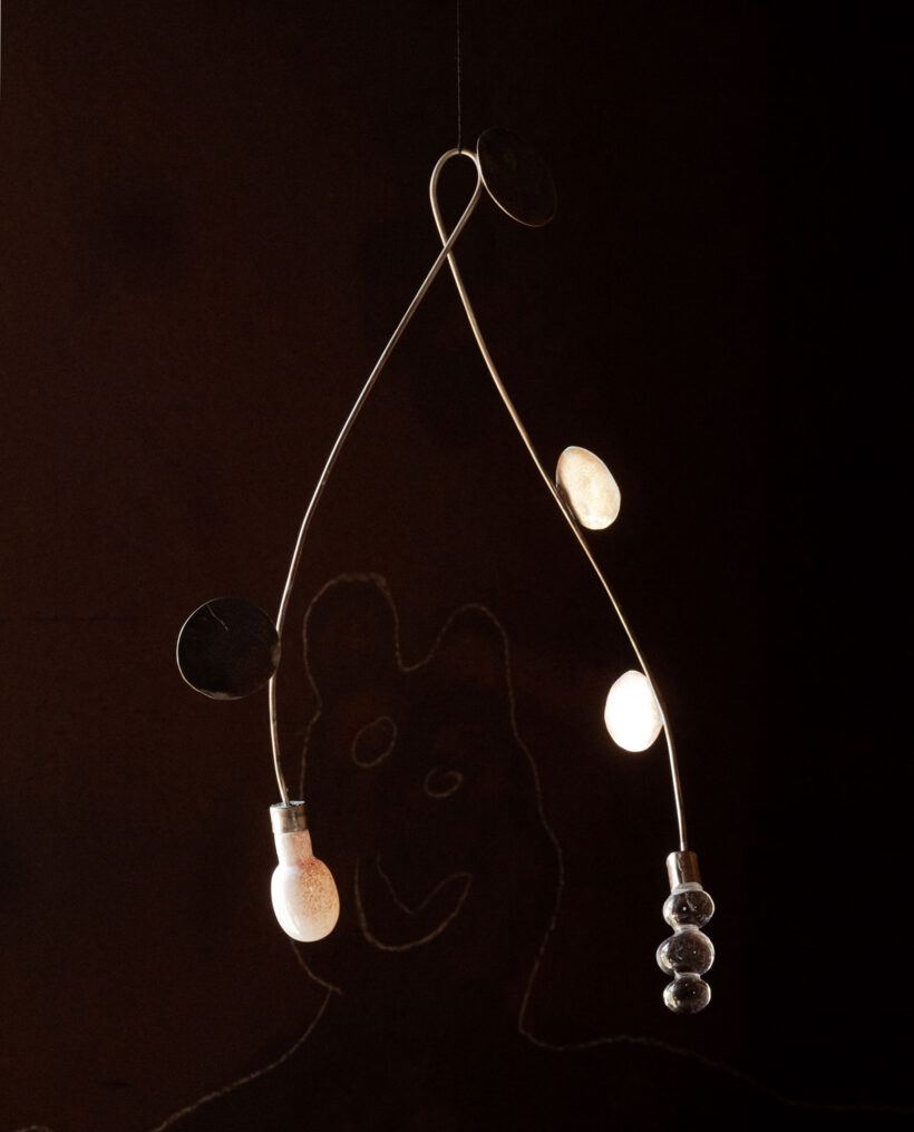 millavaahtera_glass_brass_mobile_artwork_sommarstilleben_lokalhelsinki2025