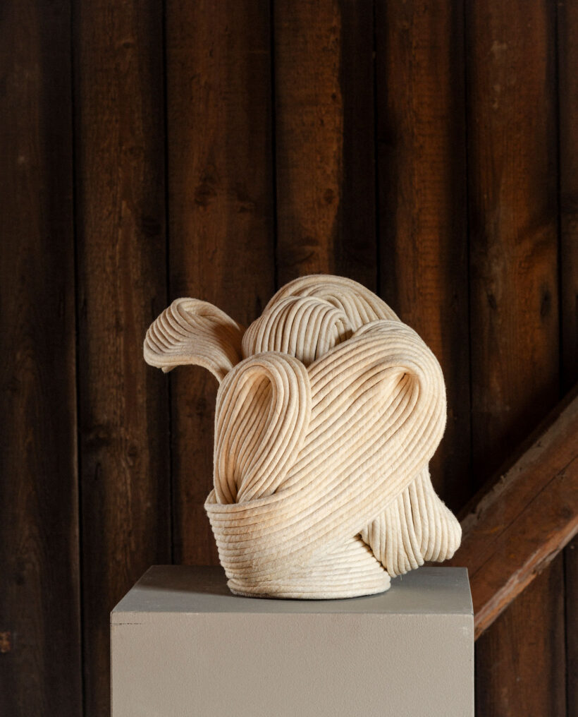 sinivilli_textile_artwork_sculpture_sommarstilleben_lokalhelsinki2025-5