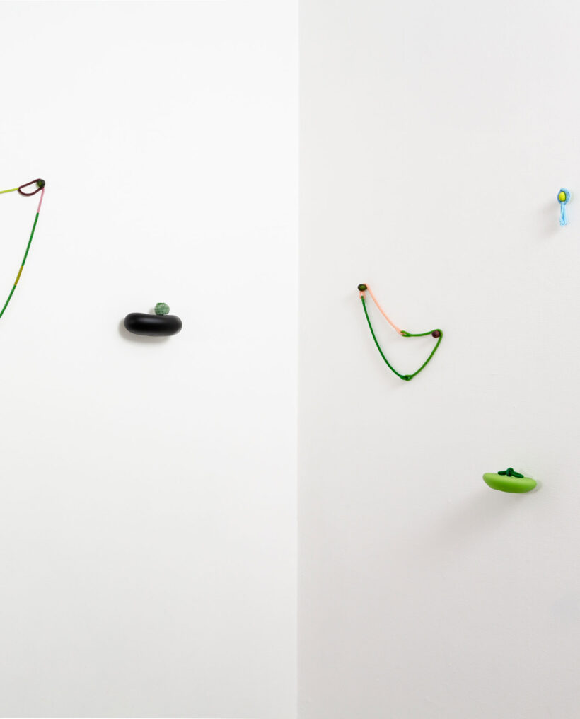juliatoyryla_minnaarponen_whitewall_glassware_exhibition_lokalhelsinki2025-9