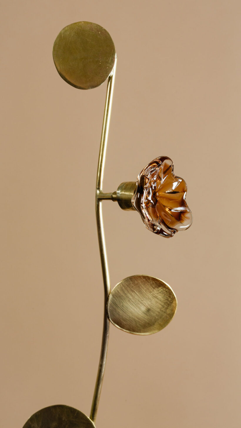 millavaahtera_mobile_sculpture_glass_brass_lokalhelsinki2026-6