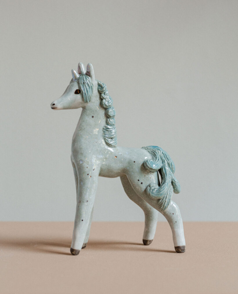 maisamajakka_horse_figurine_ceramic_artwork_lokalhelsinki2026-6