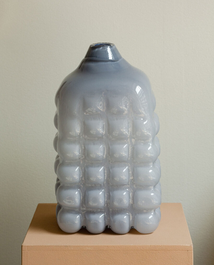 annieckerman_glass_artwork_atfirstblush_lokalhelsinki2026-3