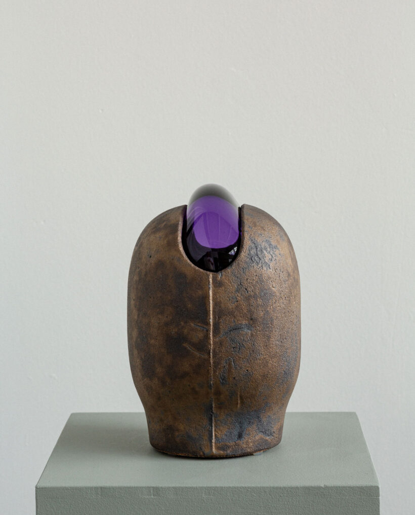 arniaromaa_stoneware_sculpture_artwork_atfirstblush_billnas_lokalhelsinki2026-2