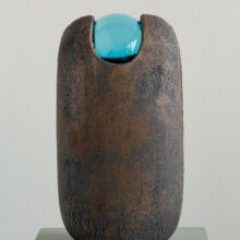 arniaromaa_stoneware_sculpture_artwork_atfirstblush_billnas_lokalhelsinki2026-5