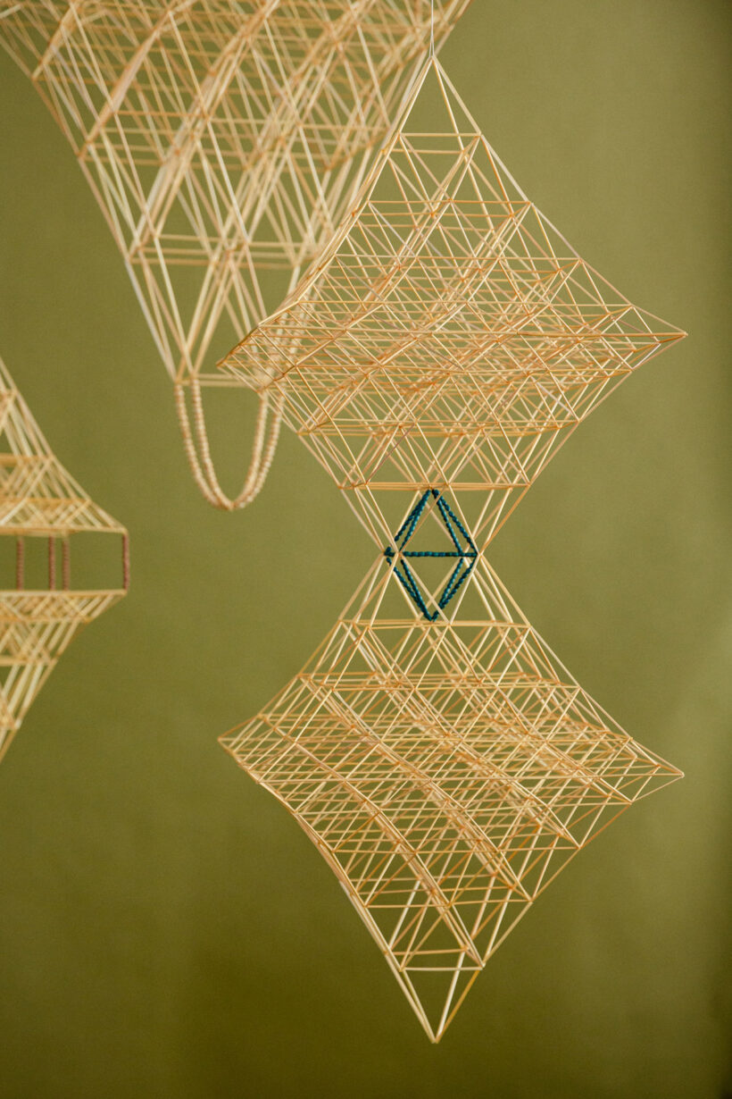 eijakoski_straw_himmeli_sculpture_artwork_atfirstblush_billnas_lokalhelsinki2026-7