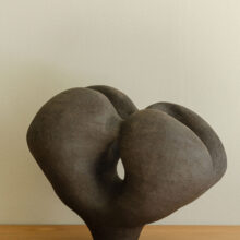 hennanuutinen_artwork_sculpture_ceramic_lokalhelsinki2026-7
