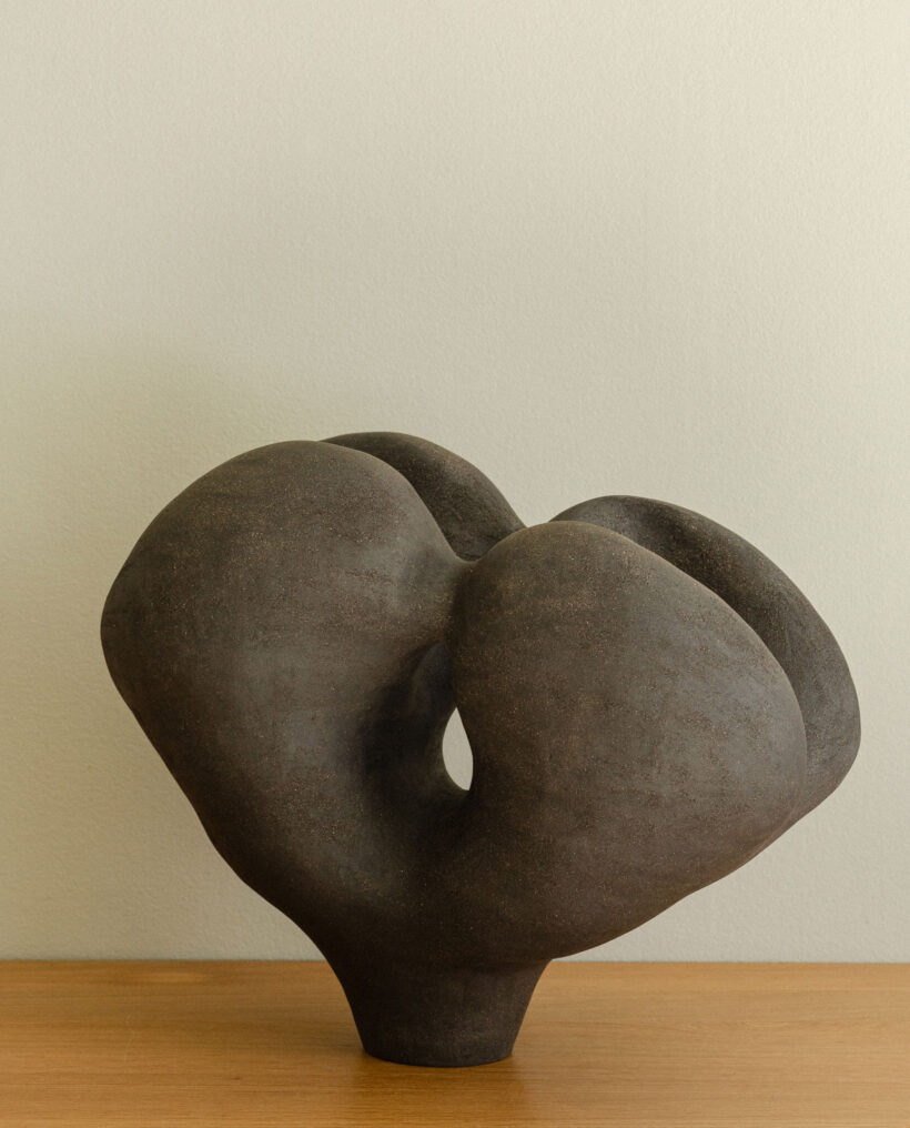 hennanuutinen_artwork_sculpture_ceramic_lokalhelsinki2026-7