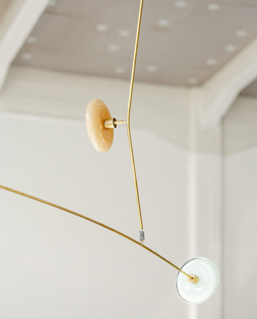 millavaahtera_glass_brass_artwork_atfirstblush_billnas_lokalhelsinki2026-6